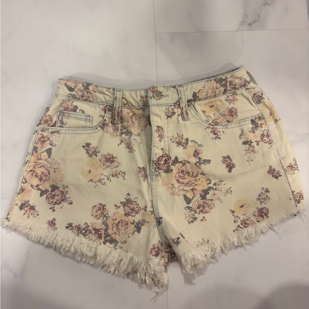 Mossimo Supply Co. Cream Floral Jean Shorts